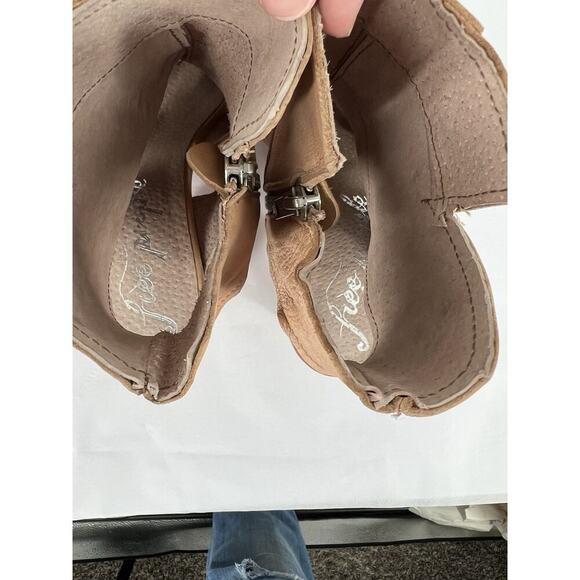 Free People Effie Block Heel Leather Ankle Boots, Women’s Size EU 41 US 10 - Picture 16 of 16